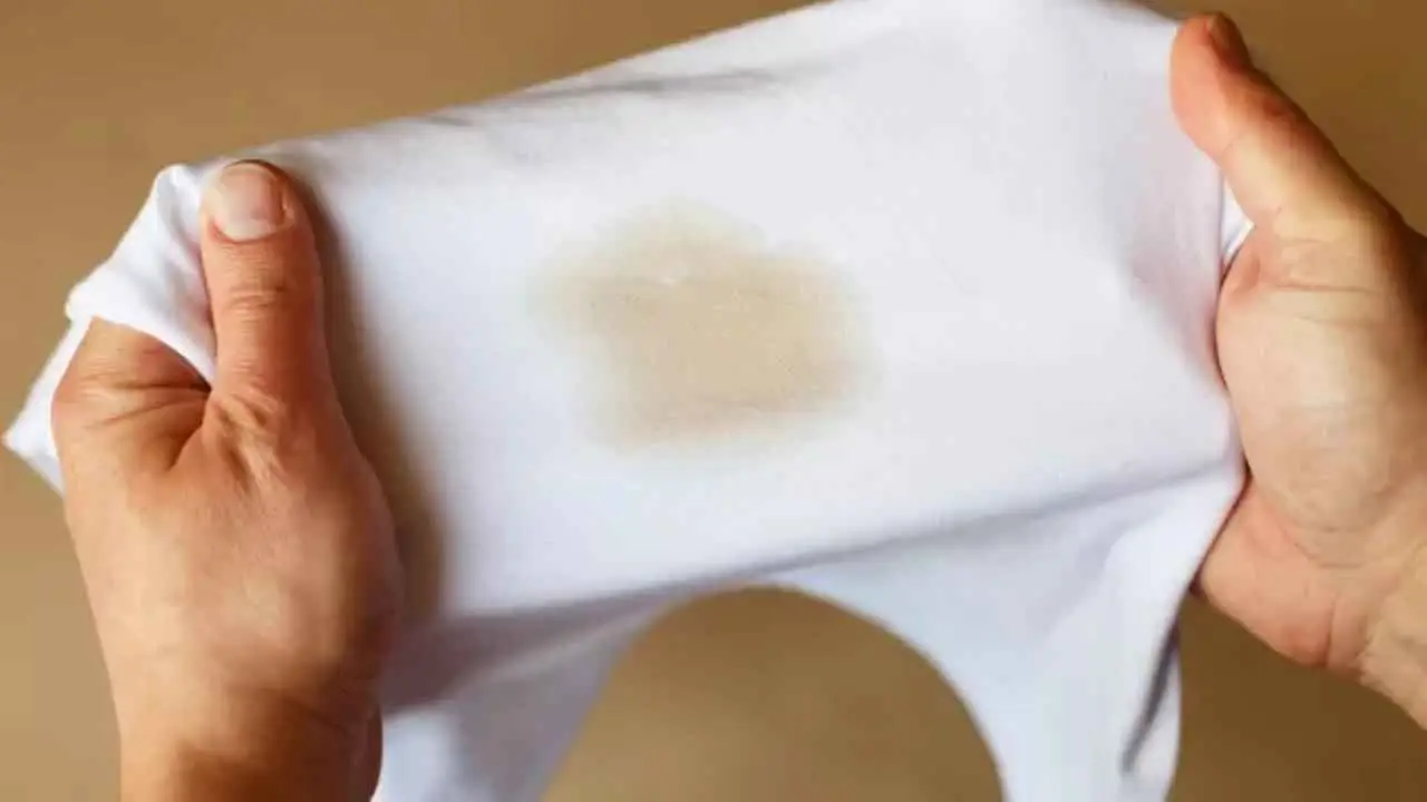 Come togliere le macchie di birra dai vestiti