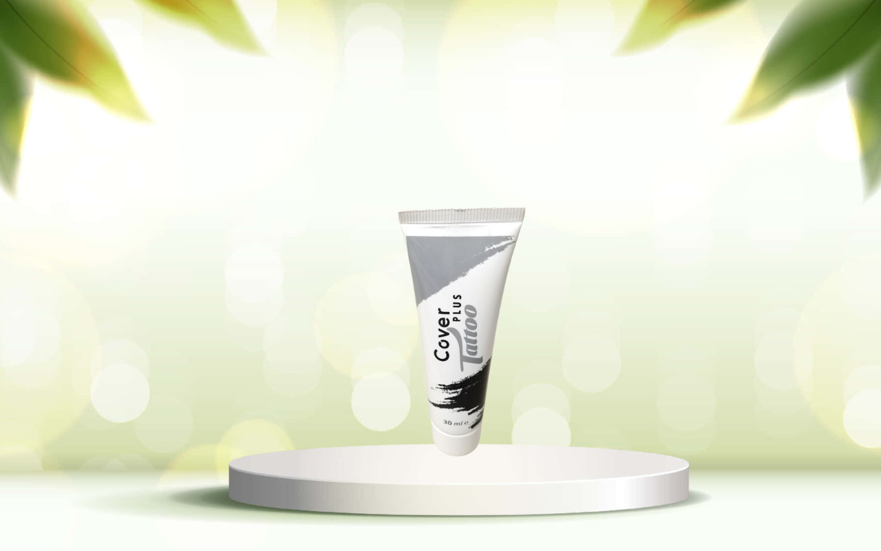Nascondi tatuaggi e imperfezioni: prova la crema coprente effetto naturale